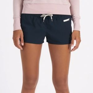 Vuori Women's Clementine Shorts Navy / Size L